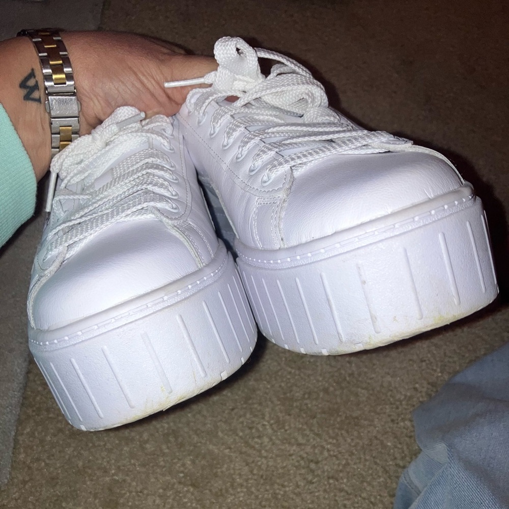 PUMA Women's Mayze White and Gold Platform Sneakers - Picture 8 of 9